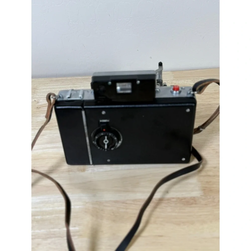 Polaroid 195 Land Camera w/ Tomioka 114mm lens, Accessories, & Case Untested